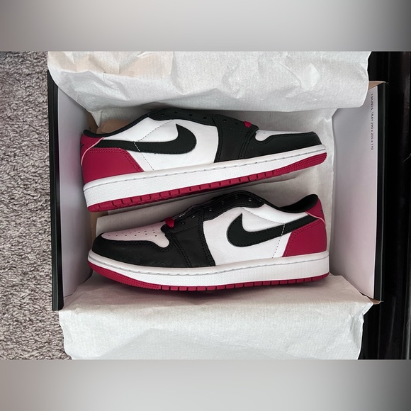 2 PAIRS- Nike Jordan 1 Low - Black Toe and Neutral Grey - Picture 4 of 11